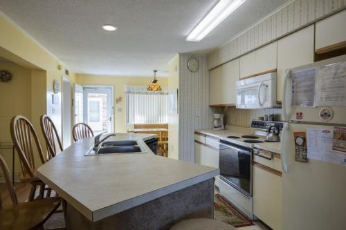 Apartamento Tiffanie By The Sea D322 Condo