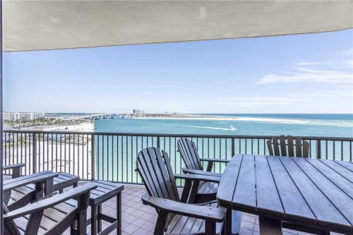 Grand Pointe 605 Home