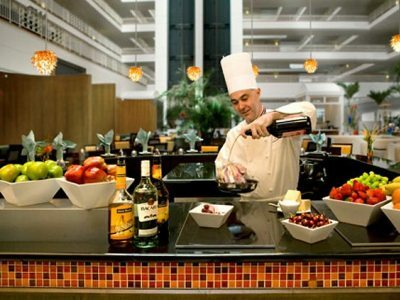 Hotel Renaissance Concourse Atlanta Airport