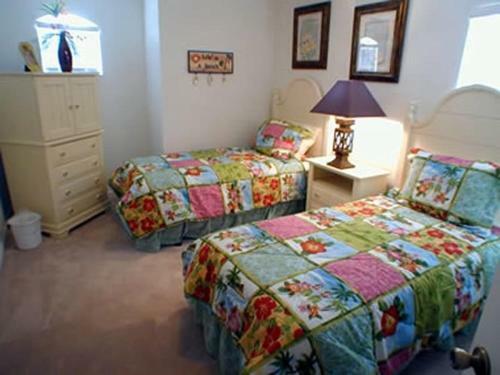 Basnett Villa 7795