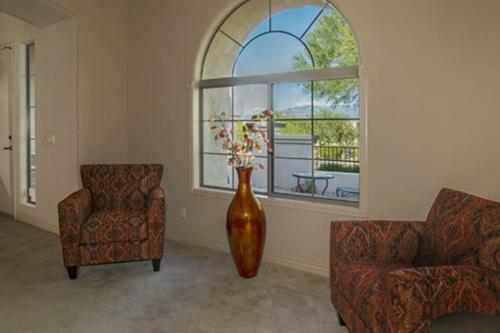 Oro Valley #12083