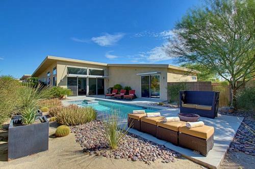 Villa Champagne-mt Vw-4br/3.5b