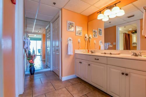 Hotel Long Beach Resort By Book That Condo