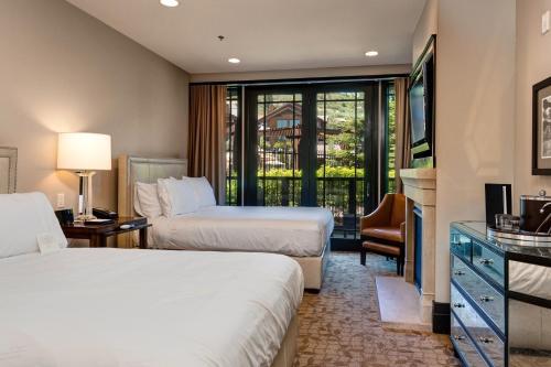 Apartamento 2100 Frostwood Drive Condo