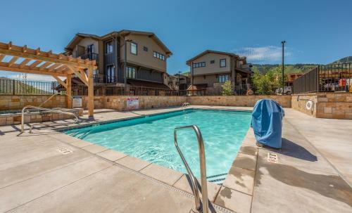 Hotel Blackstone By Luxury Mountain Destinations Llc