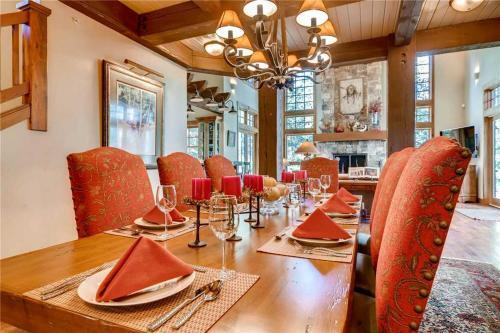 Red Pine Residence