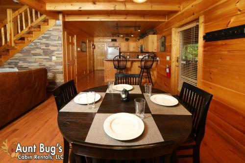 Black Bear Hibernation #2825 - Two Bedroom Cabin