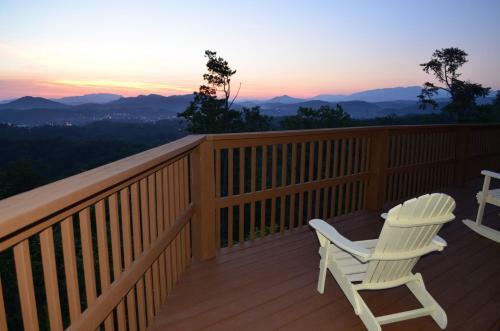A Grand View From Above #225 - Two Bedroom Cabin