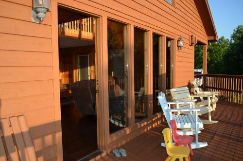 A Grand View From Above #225 - Two Bedroom Cabin