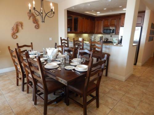 402 Villa Valentina Three-bedroom Apartment