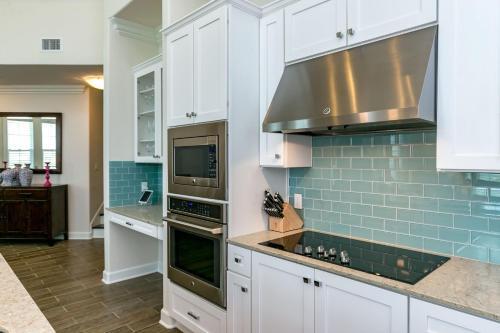 Apartamento 137 Palmilla Circle Condo Unit 303