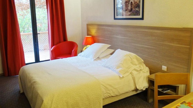 Hotel Le Mas Des Ecureuils