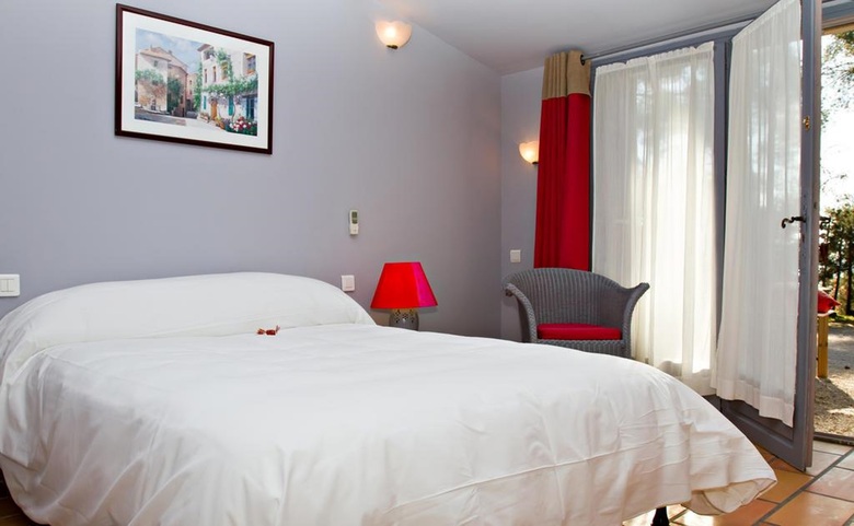 Hotel Le Mas Des Ecureuils