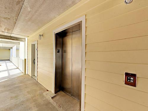 Apartamento 2001 Grand Caribbean - Three Bedroom Condo