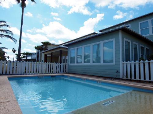 Beach Club (clubhouse 4) Home