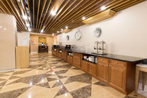 Hotel Wyndham Garden Fresh Meadows Flushing
