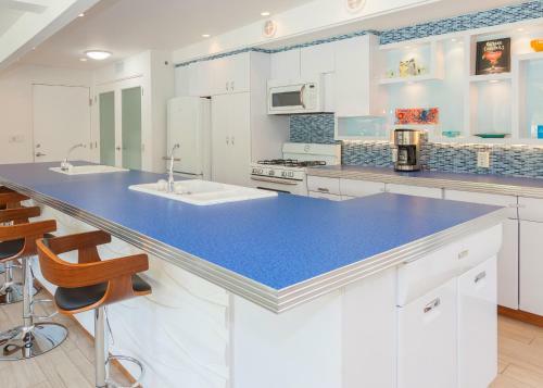 Nestled In The Cove - 3 Bedroom