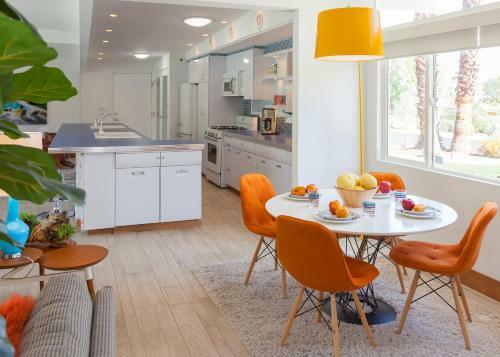 Nestled In The Cove - 3 Bedroom