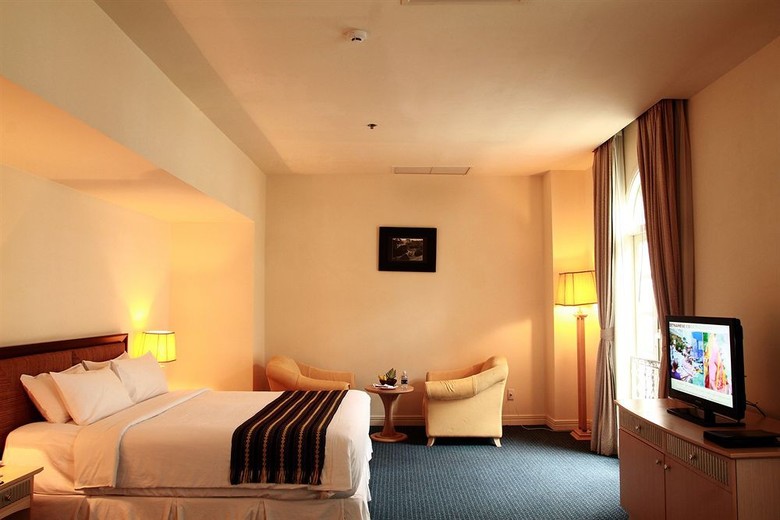 Sunrise Nha Trang Beach Hotel & Spa