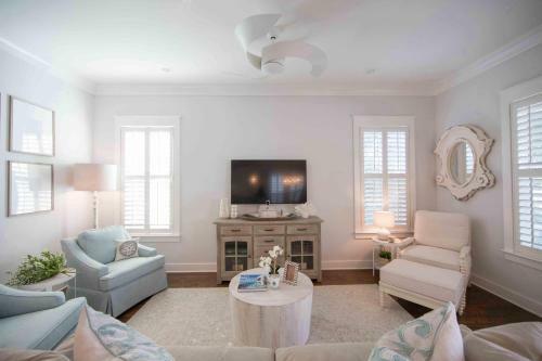Carefree Cottage