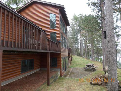 Pickerel Point Executive Home - Hiller Vacation Homes Home