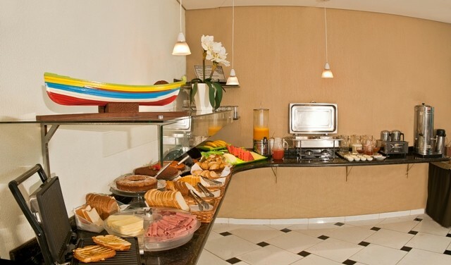 Villa Canoas Hotel