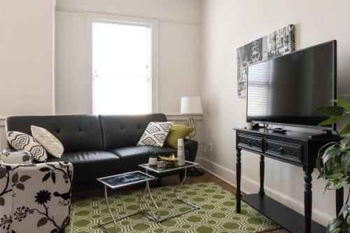 Apartamento Urban Luxury 2br Apt Near Riverwalk