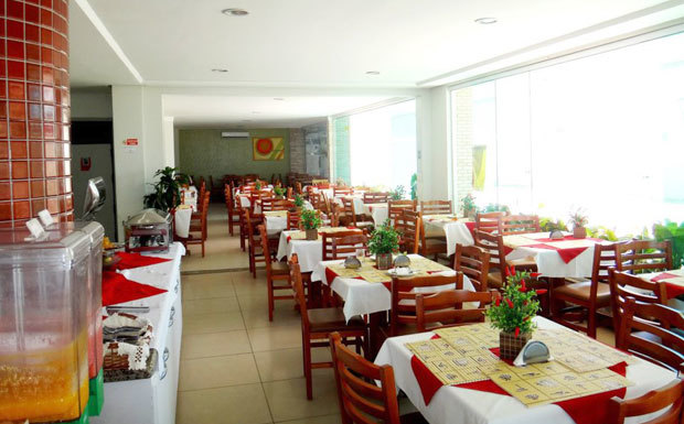 Simas Praia Hotel