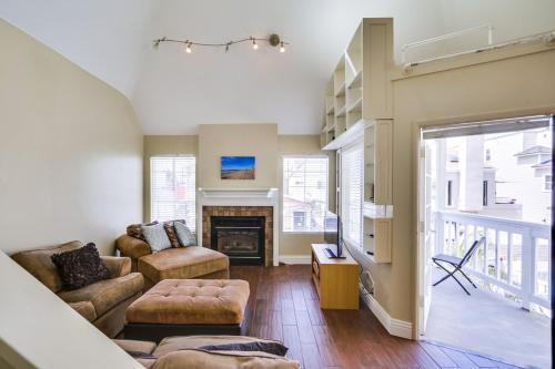 San Jose Sunset Townhouse