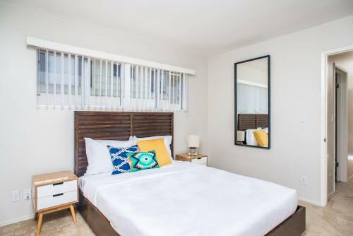 Three-bedroom In Point Loma