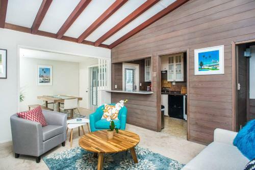 Three-bedroom In Point Loma