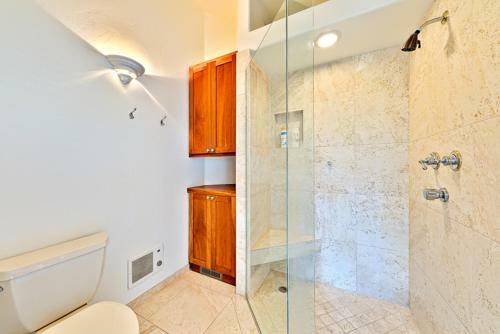 #5411 - Hillside Hideaway Three-bedroom Holiday Home