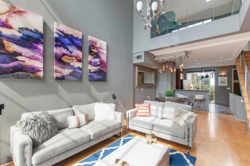 Two-bedroom, Two-and-a-half Bath Apt In Little Italy