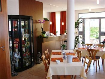 Business Hotel
