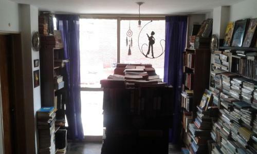 Habitacion En Libreria - 10 Min Del Centro!