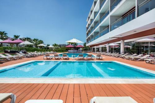 Areias Village Beach Suite Hotel