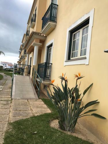 Oura Beach Sea View Apartment Coral