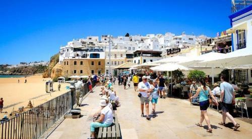 Apartamento Edif�cio Sequeira - Alojamento Local By Portugalferias