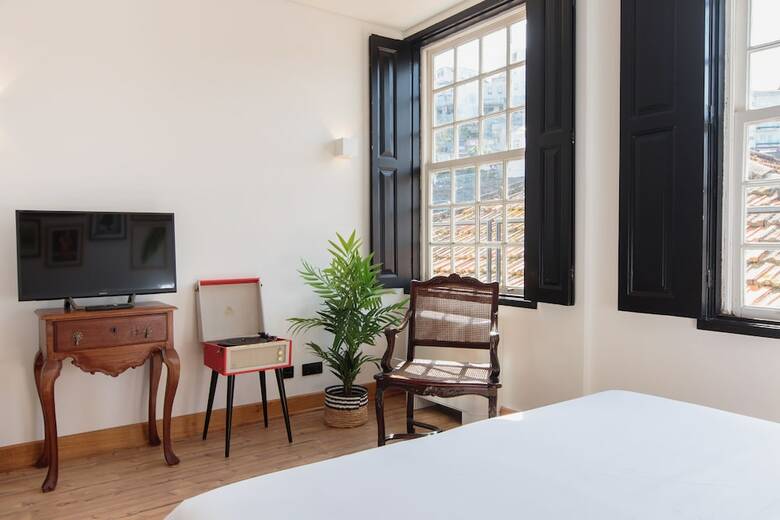 The House Of Sandeman - Hostel & Suites