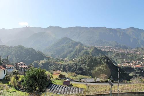 Dinis Country Cottage By Ourmadeira