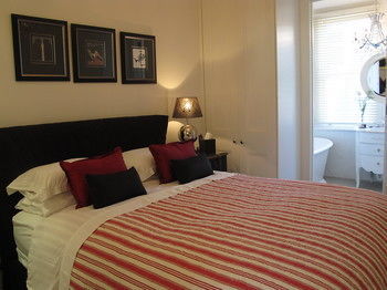 Hotel Andre's Mews Luxury Serviced Apartments