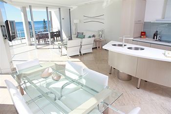 Hotel Oceans Mooloolaba