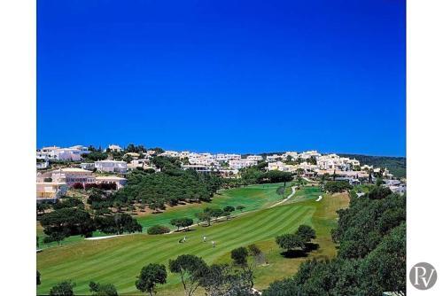 Salema Villa Sleeps 6