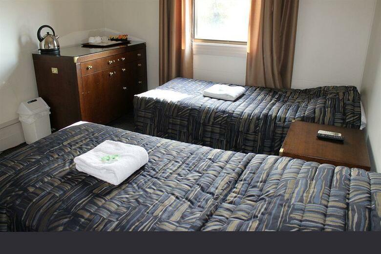 Royal Exhibition Hotel