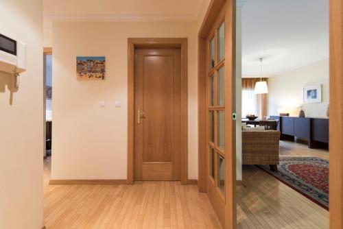 Bmyguest - Oporto Garage Apartment