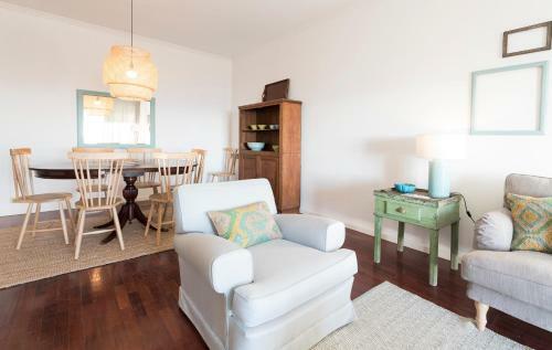 Lovelystay - Porto Beach Apartment