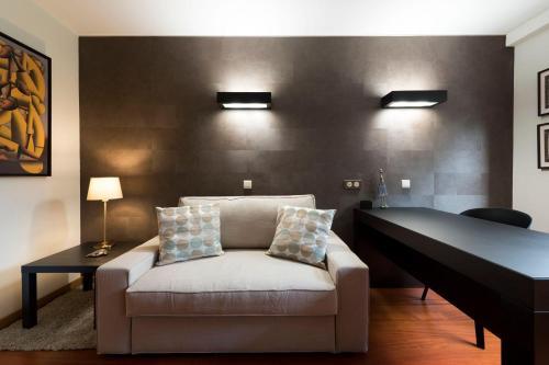 Lovelystay - Oporto Beach Apartment
