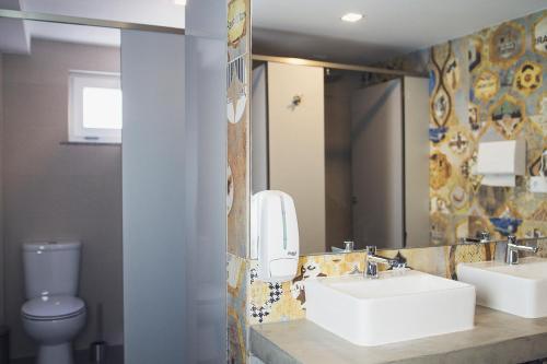 Art 4 You Cascais Hostel & Suites