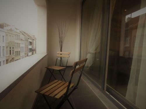 Apartment With Balcony In City Center