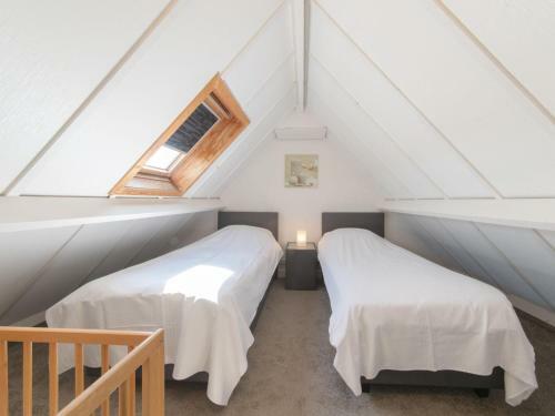 Holiday Home Noordzeepark Zeewind 2.2